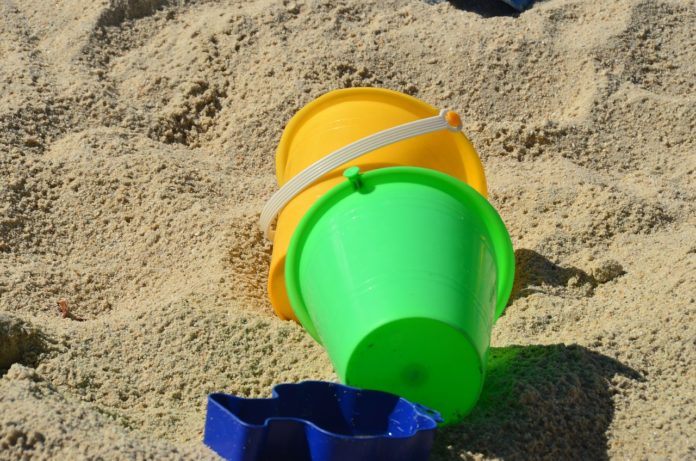 Bucket and spade beach hack