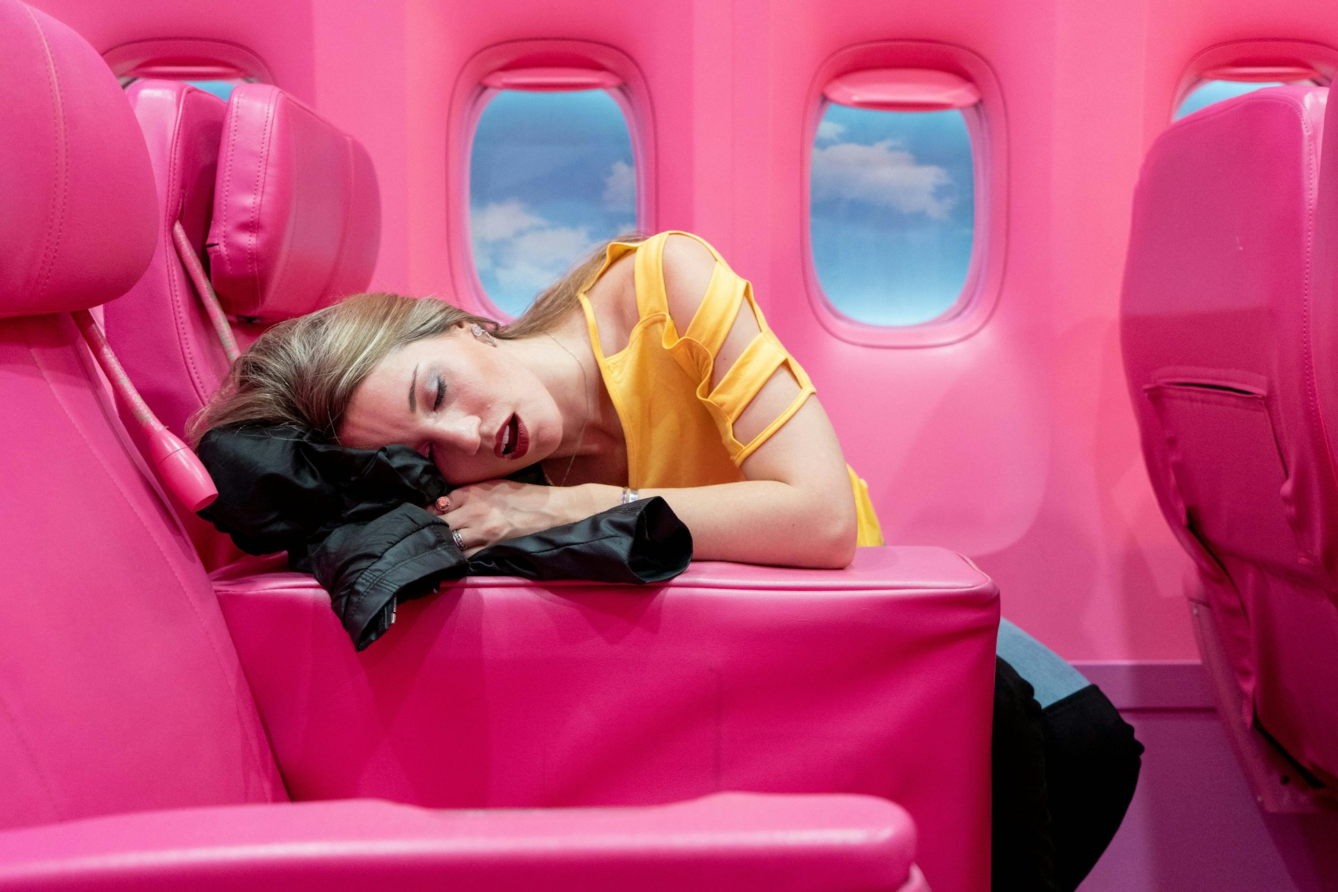 5 Ways to Fall Asleep on a Plane FAST
